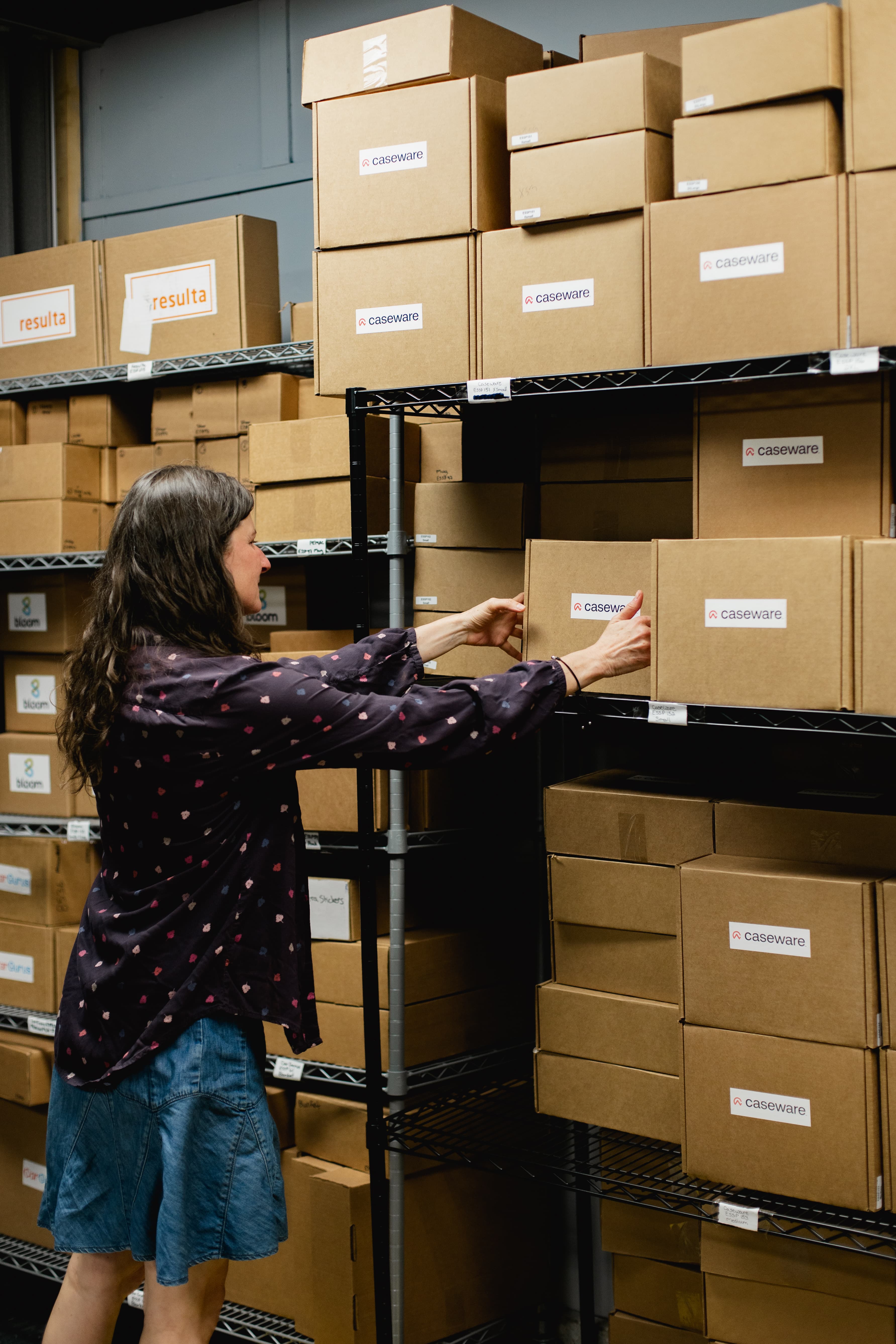 Corporate Gifting Fulfillment: How to Simplify Distribution with Warehousing & Drop-Shipping article featured image